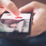 Dating App पर दोस्ती बनी जाल! युवती बनकर जंगल में बुलाया, अश्लील वीडियो बनाकर की ब्लैकमेलिंग