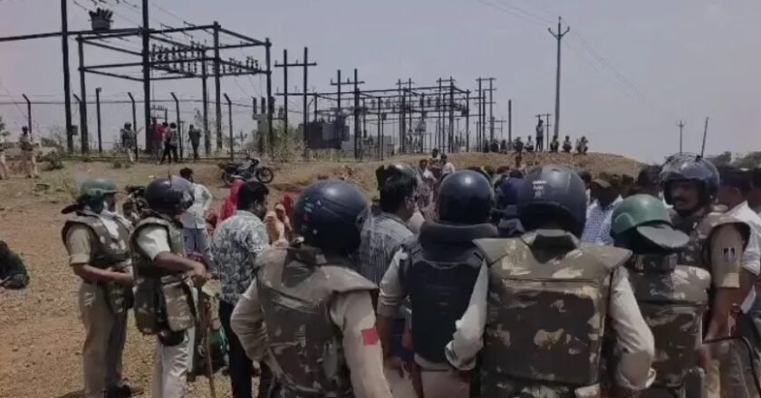 MP: रतलाम में क्यों हुआ बवाल? गांव वालों ने पुलिस बल पर किया हमला, महिला आरक्षक सहित तीन पुलिसकर्मी घायल