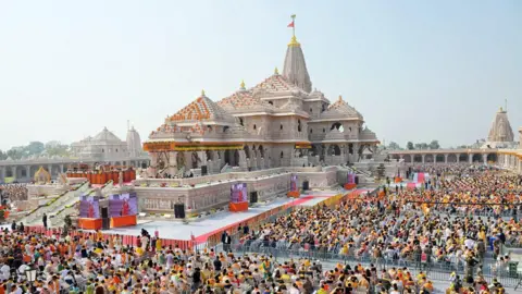 राम मंदिर चढ़ावा चोरी मामला: पुलिस को मिली फर्जी दान रसीद बुक, चंदे के नाम पर ठगी का खुलासा