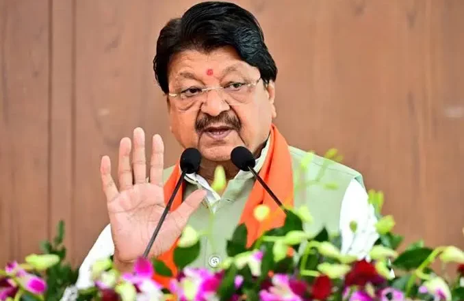 दतिया टिकट विवाद पर कैलाश विजयवर्गीय का बड़ा बयान, बोले- आशुतोष तिवारी भारी मतों से जीतेंगे, भाजपा में टिकट बदलने की परंपरा नहीं